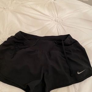 black nike workout shorts